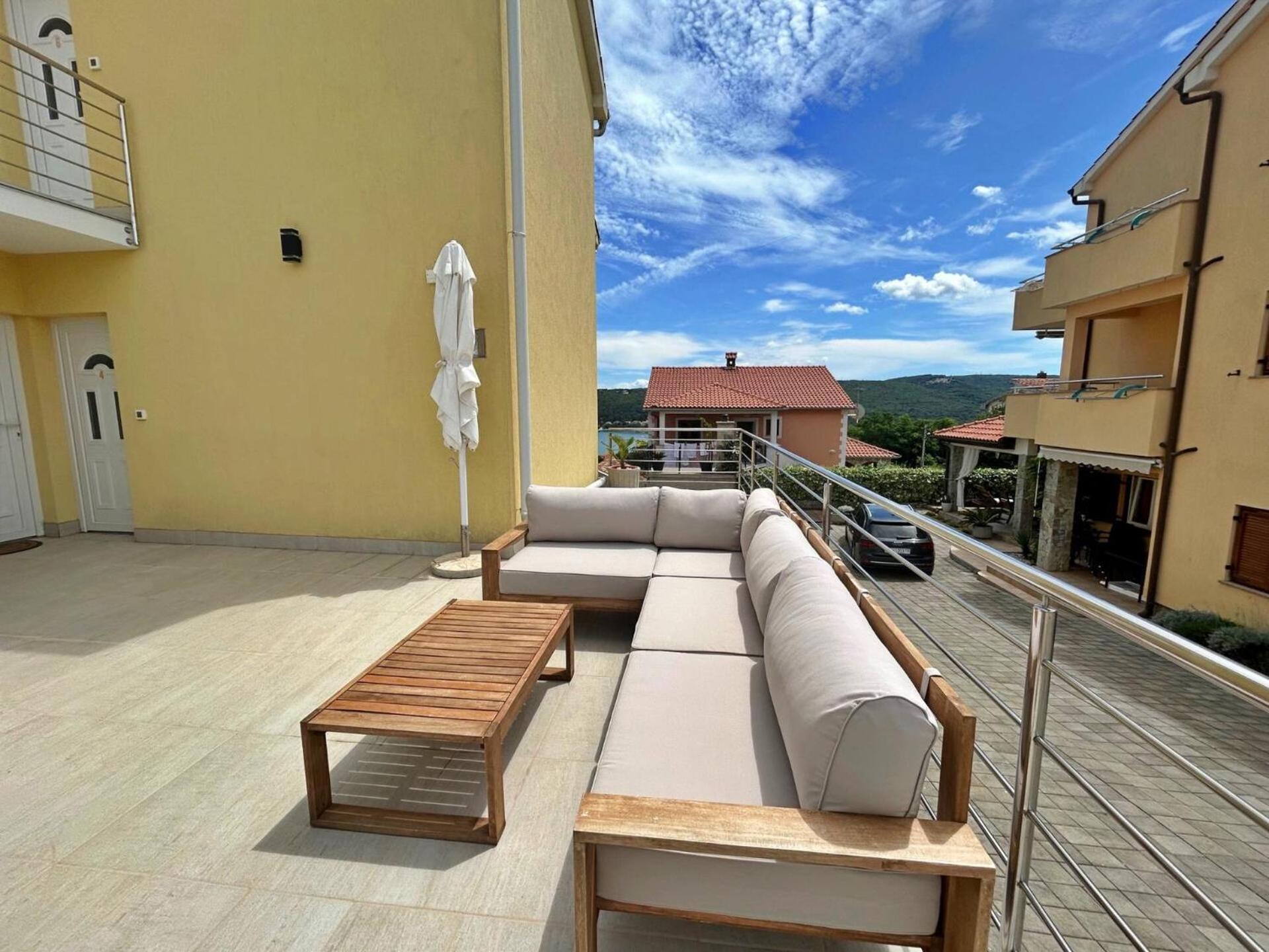 Apartments Pinta De Sol Guest house Cizici