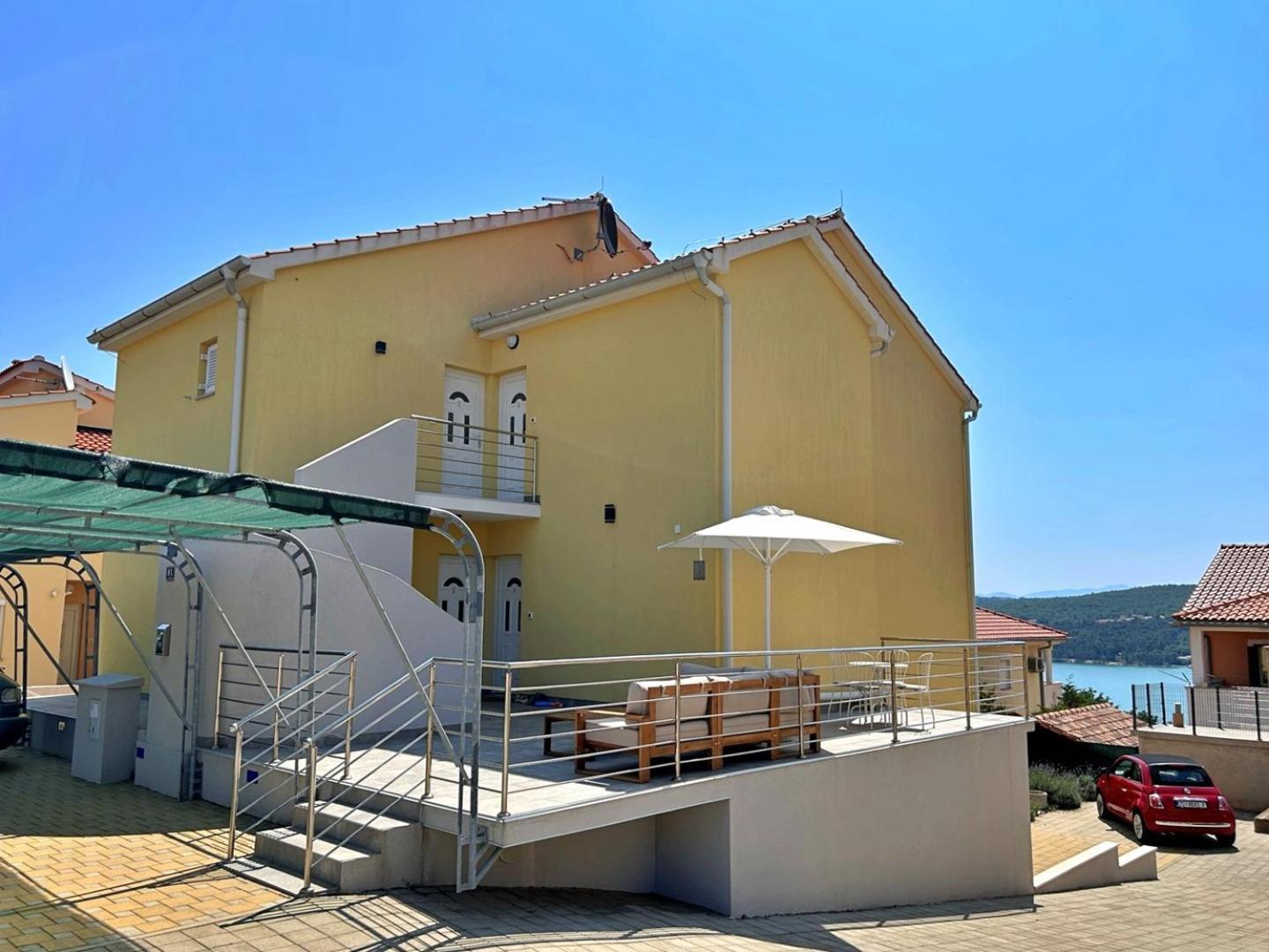 Apartments Pinta De Sol Guest house Cizici